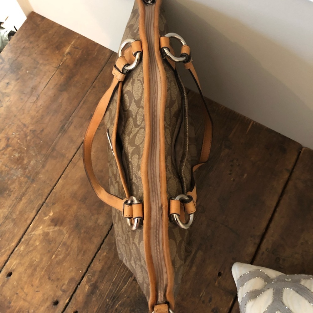 Coach Purse - Picture 4 of 7